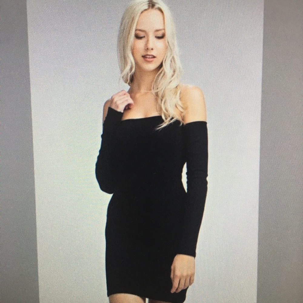 Pinkyotto ribbed bodycon dress 3/4, off shoulder!